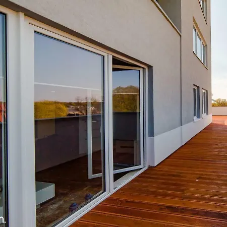 Wakacyjny Z Tarasem Apartmán Kolobřeh