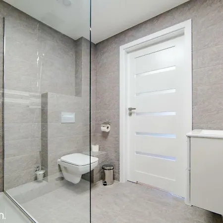 Wakacyjny Z Tarasem Kołobrzeg