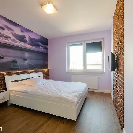 Wakacyjny Z Tarasem Kołobrzeg